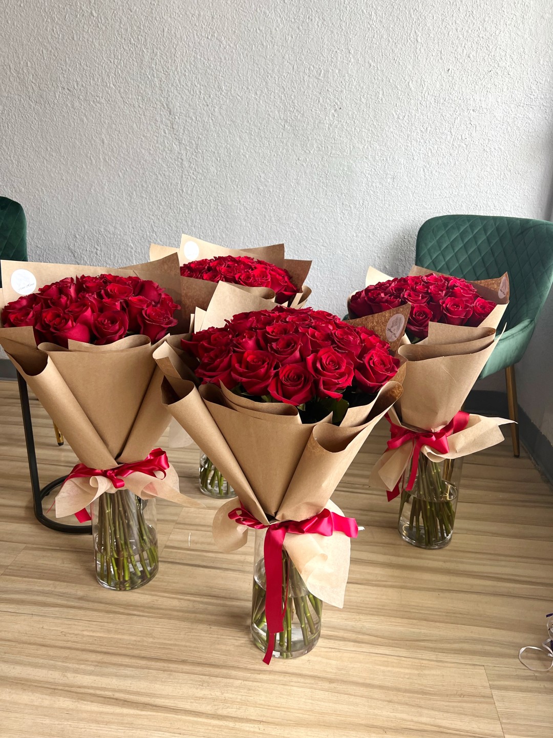 Set of 4 Long Stem Hand Tied Red Roses Bouquets (25 each) Set of 4 Long Stem Hand Tied Red Roses Bouquets (25 each)