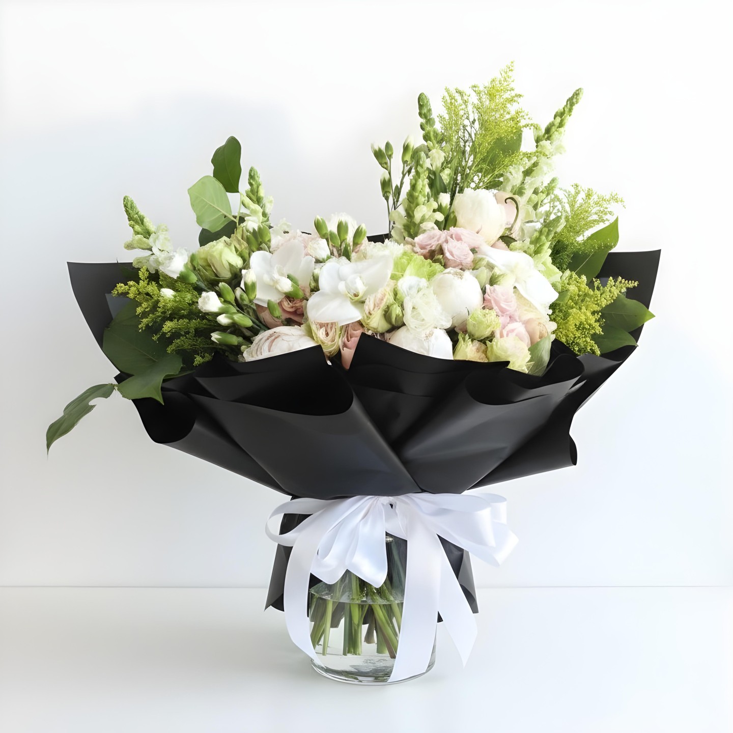 Oakley Hand Tied Bouquet