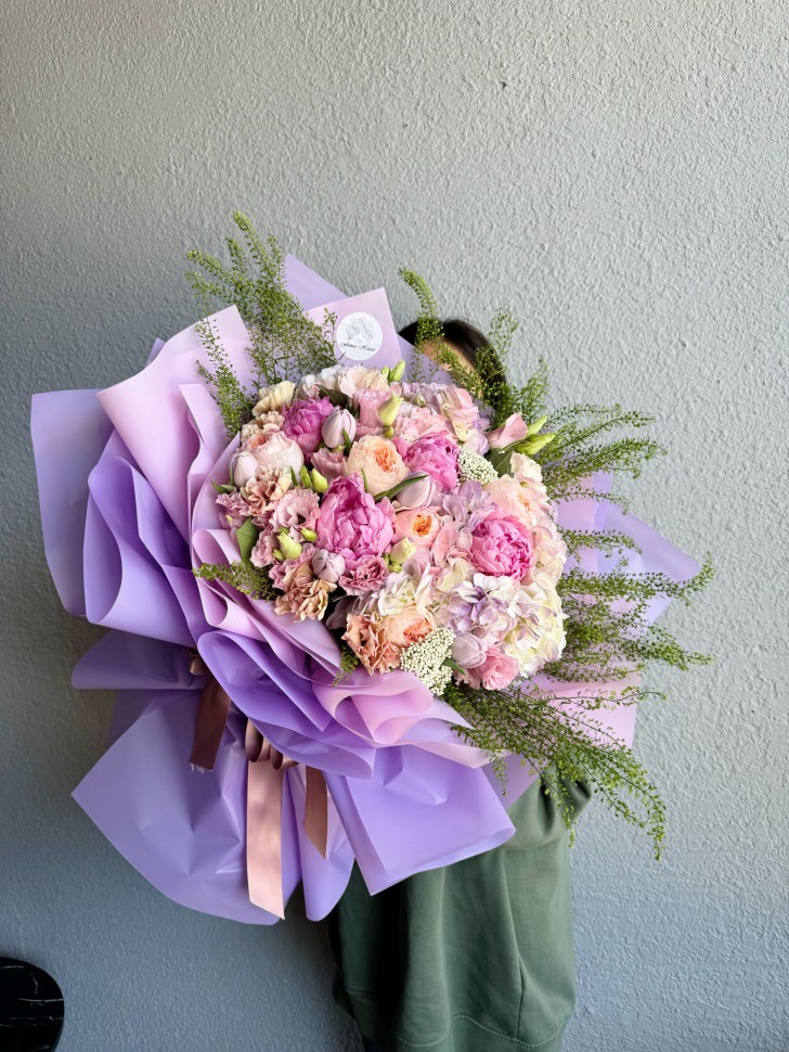 Aurora Hand-tied Bouquet