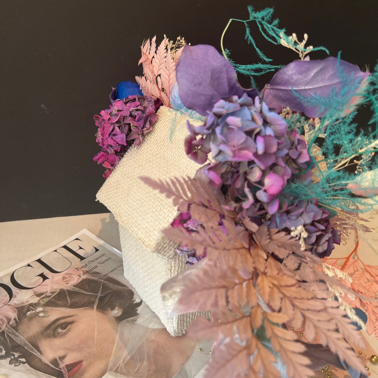 LIZA collection Preserved blue peonies box