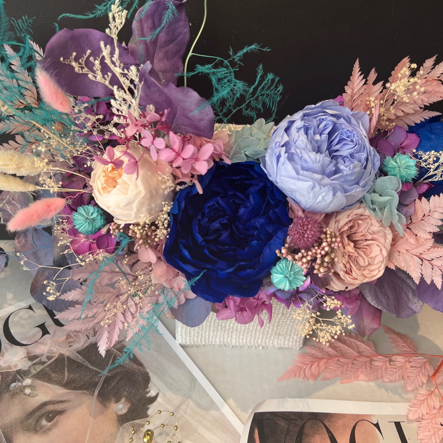 LIZA collection Preserved blue peonies box