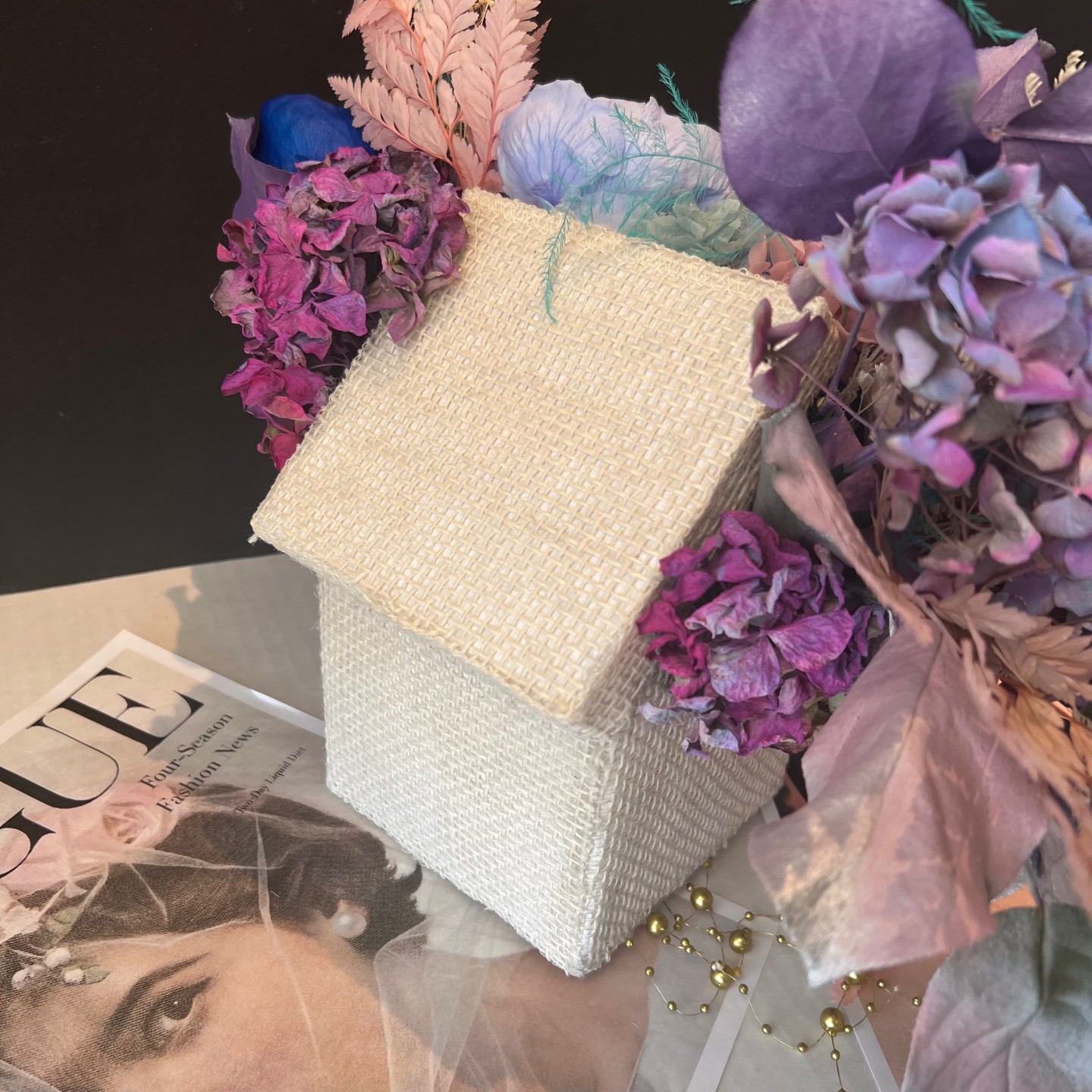 LIZA collection Preserved blue peonies box