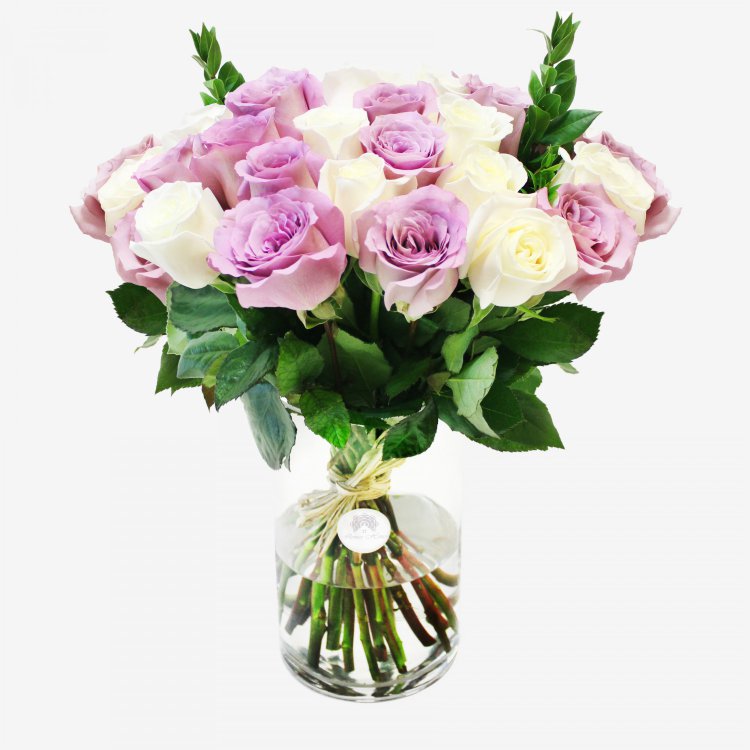 12 White And Purple Roses Bouquet