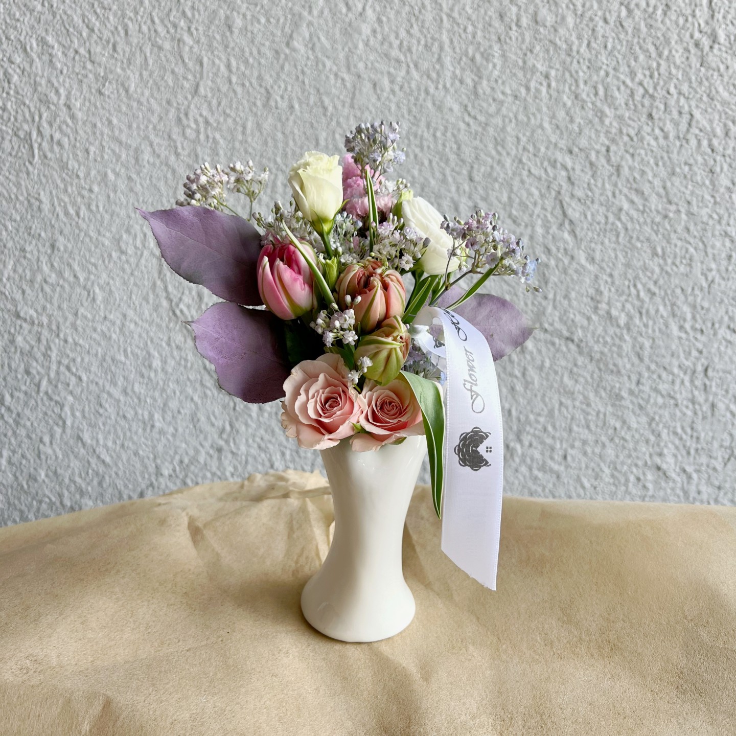 "The Body" Warm Hand Fresh Flowers Vase Arrangement "The Body" Warm Hand Fresh Flowers Vase Arrangement