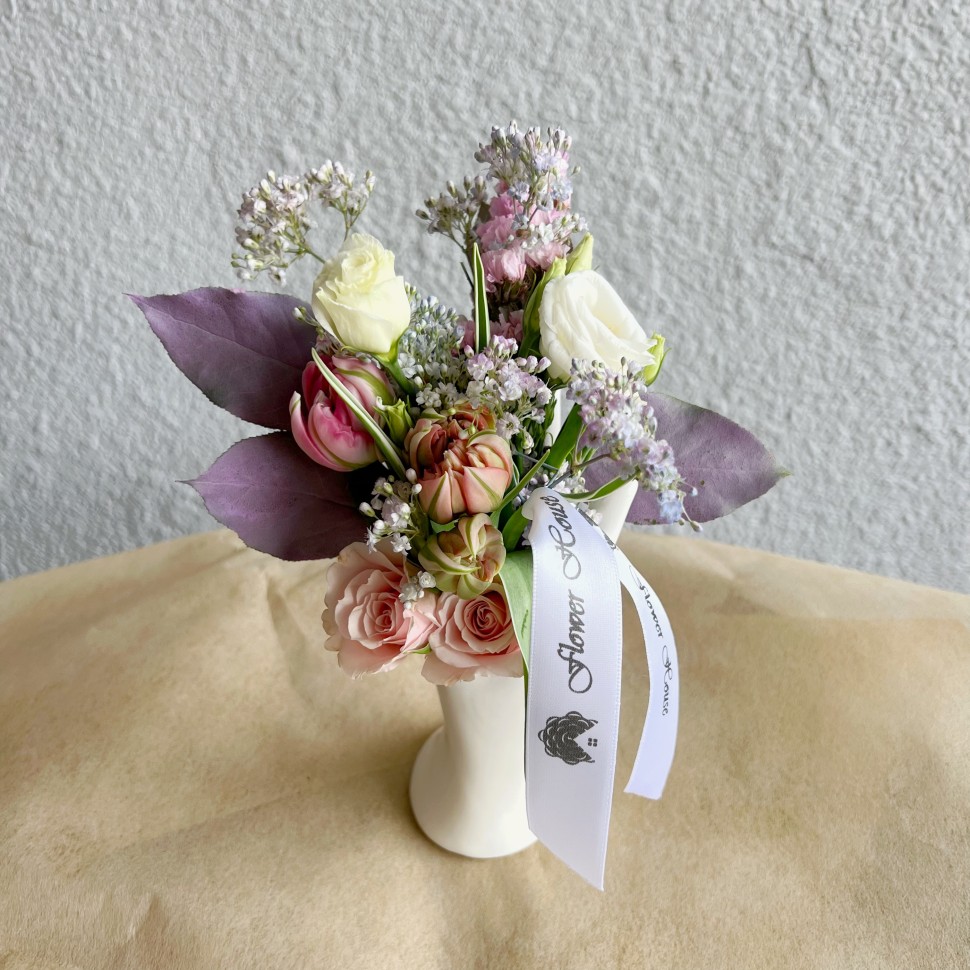 "The Body" Warm Hand Fresh Flowers Vase Arrangement