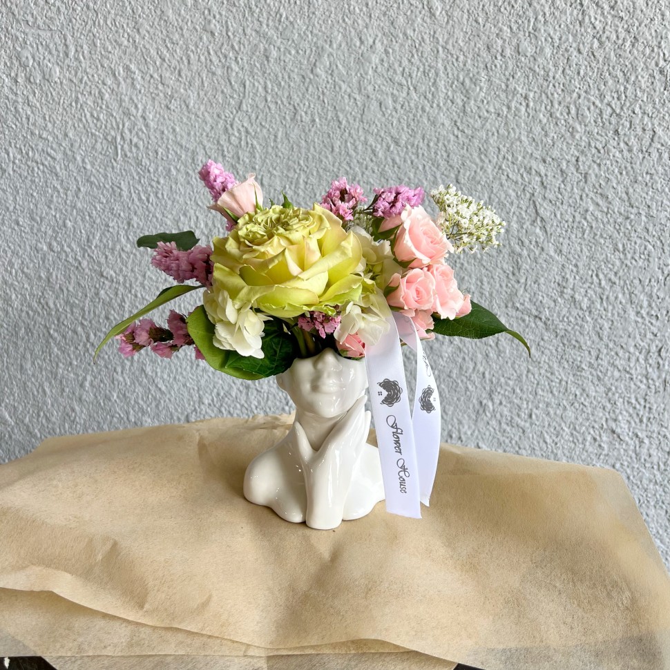 "The Body" Confidence Fresh Flowers Vase Arrangement