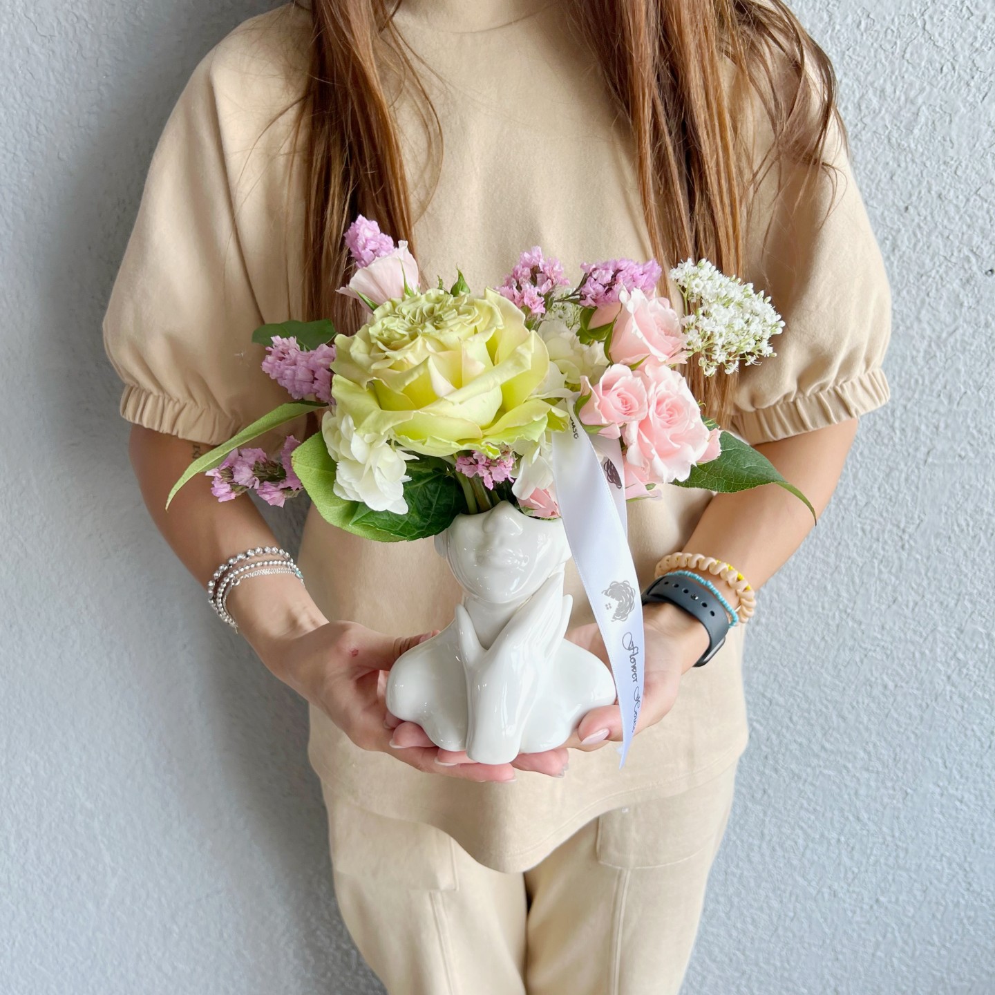 "The Body" Confidence Fresh Flowers Vase Arrangement "The Body" Confidence Fresh Flowers Vase Arrangement