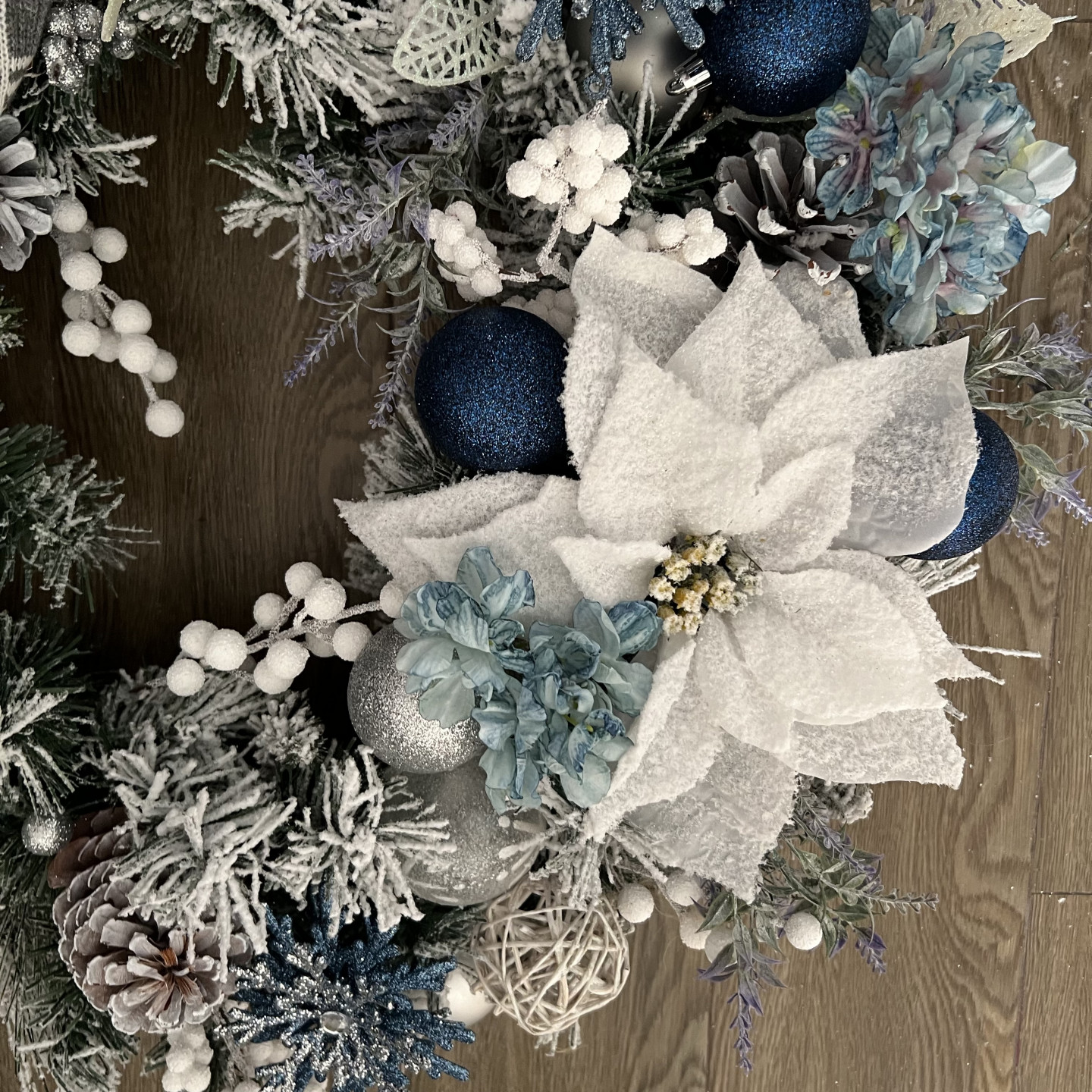 Blue Winter Wreath with Gnomes