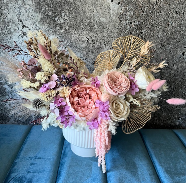 MILA collection Preserved Peony in vase MILA collection Preserved Peony in vase