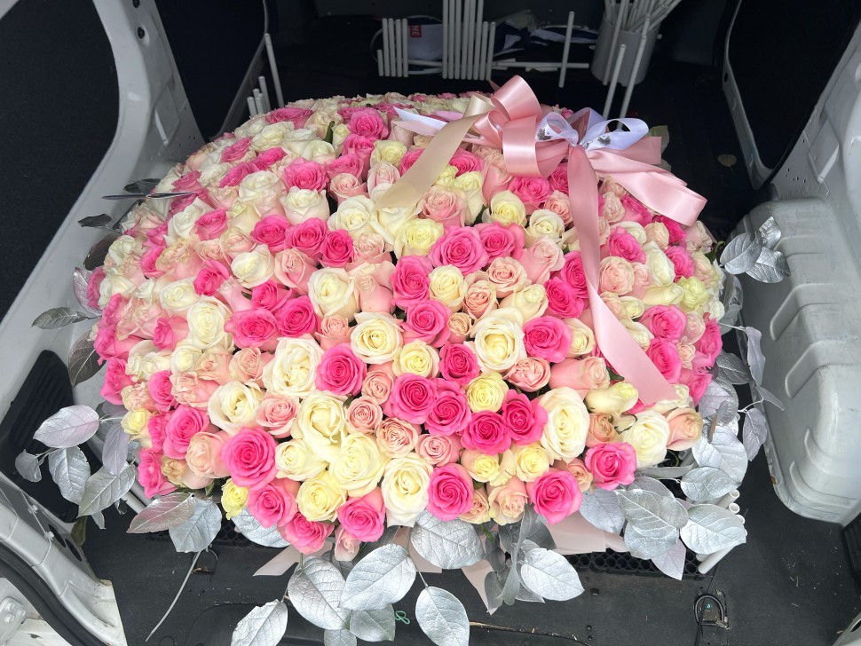 300 Roses Flower Basket