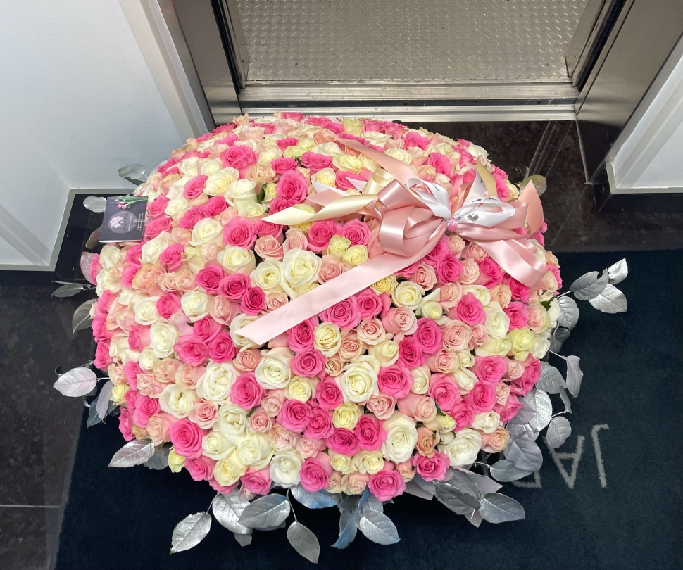 300 Roses Flower Basket