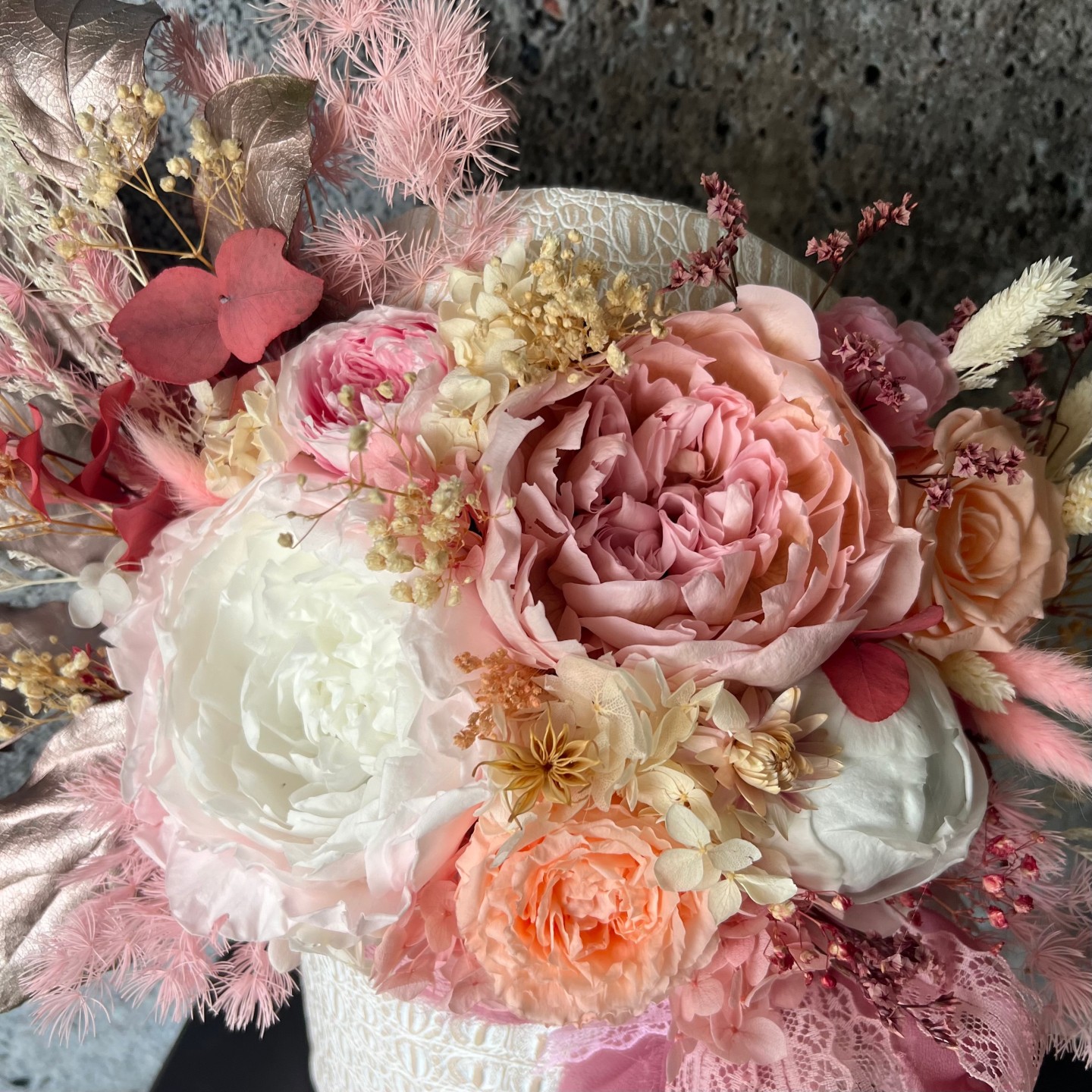 CAMILA collection Preserved peony in luxury box