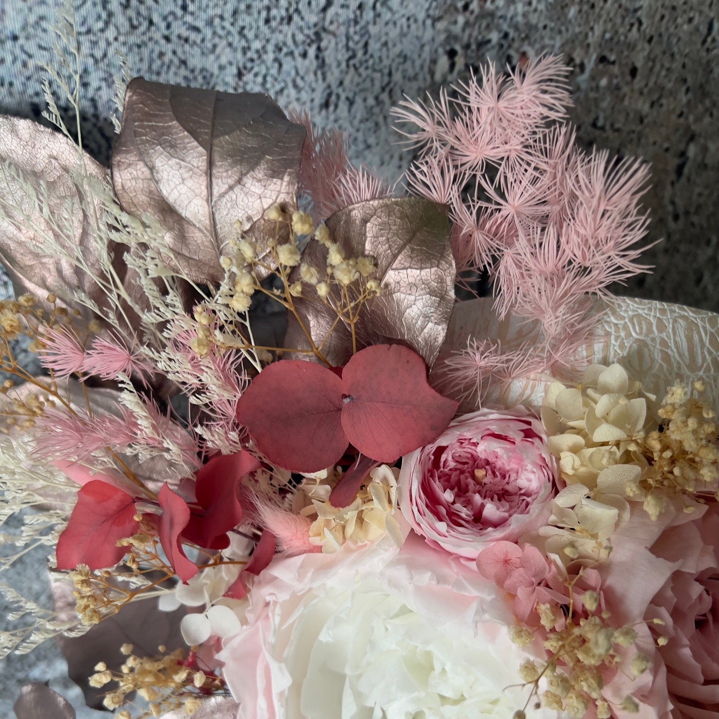 CAMILA collection Preserved peony in luxury box