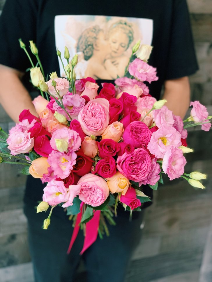Pinky Cloud Hand-Tied Bouquet