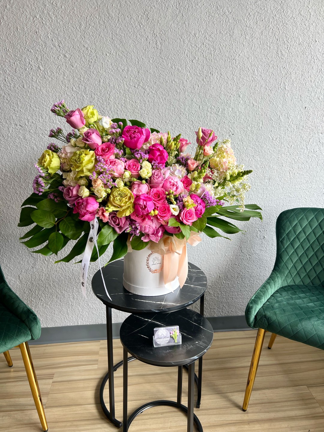 Hot Pink Leila Flower Box Hot Pink Leila Flower Box