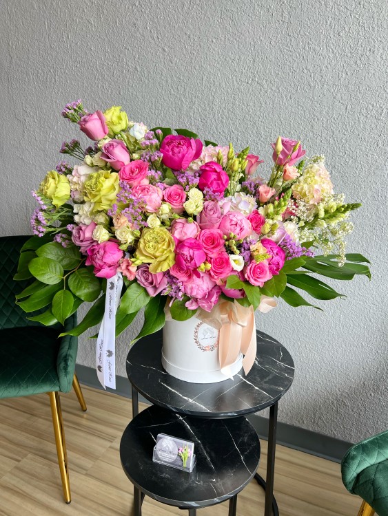 Hot Pink Leila Flower Box