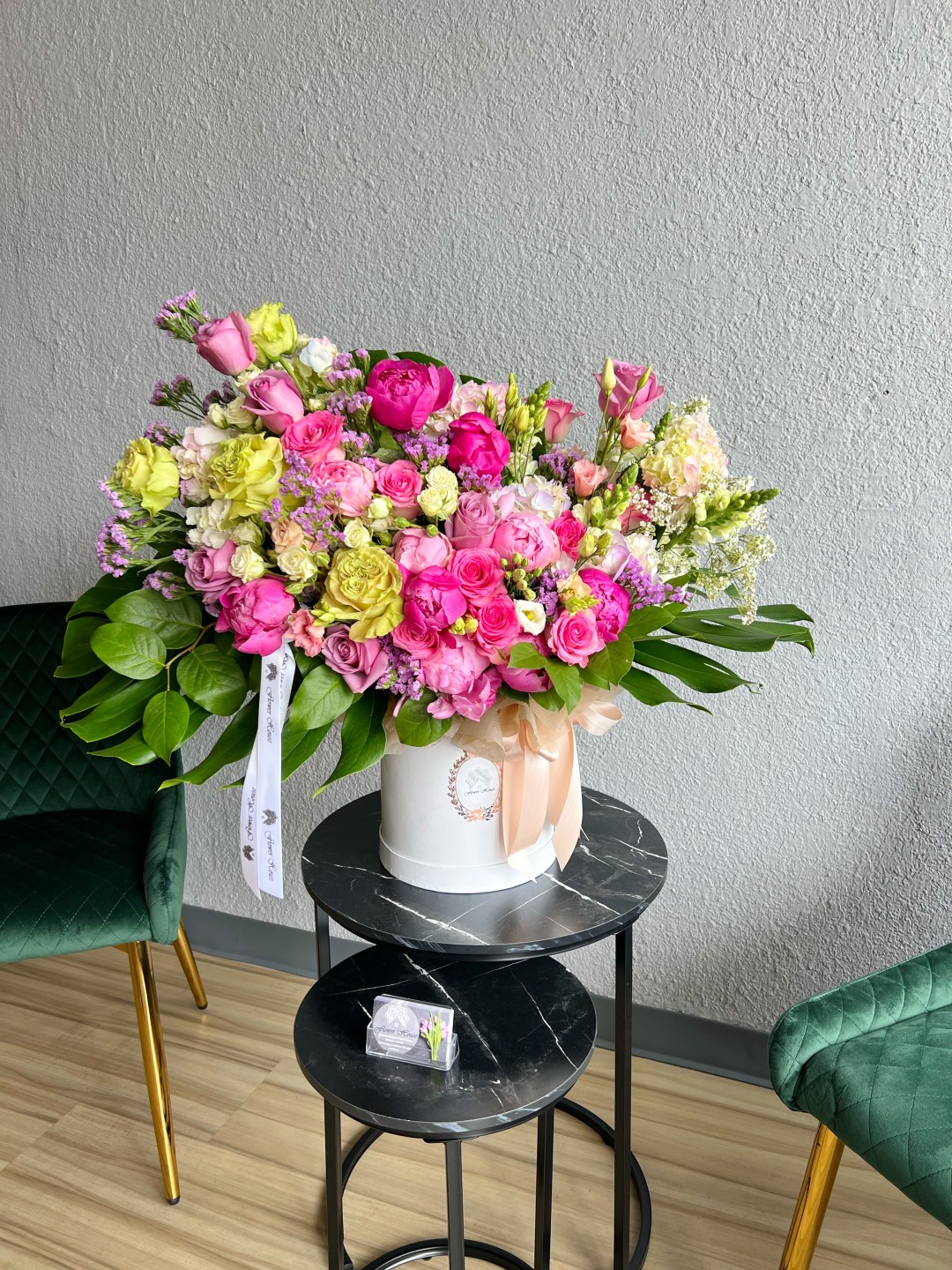 Hot Pink Leila Flower Box Hot Pink Leila Flower Box