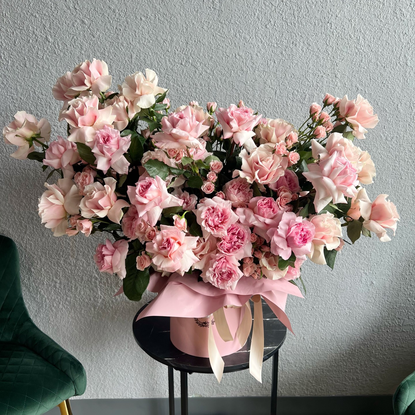 Heaven Fresh Flower Box (Roses, Spray Roses, Garden Roses)