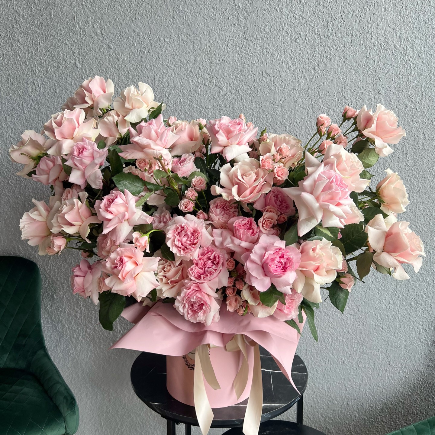 Heaven Fresh Flower Box (Roses, Spray Roses, Garden Roses)