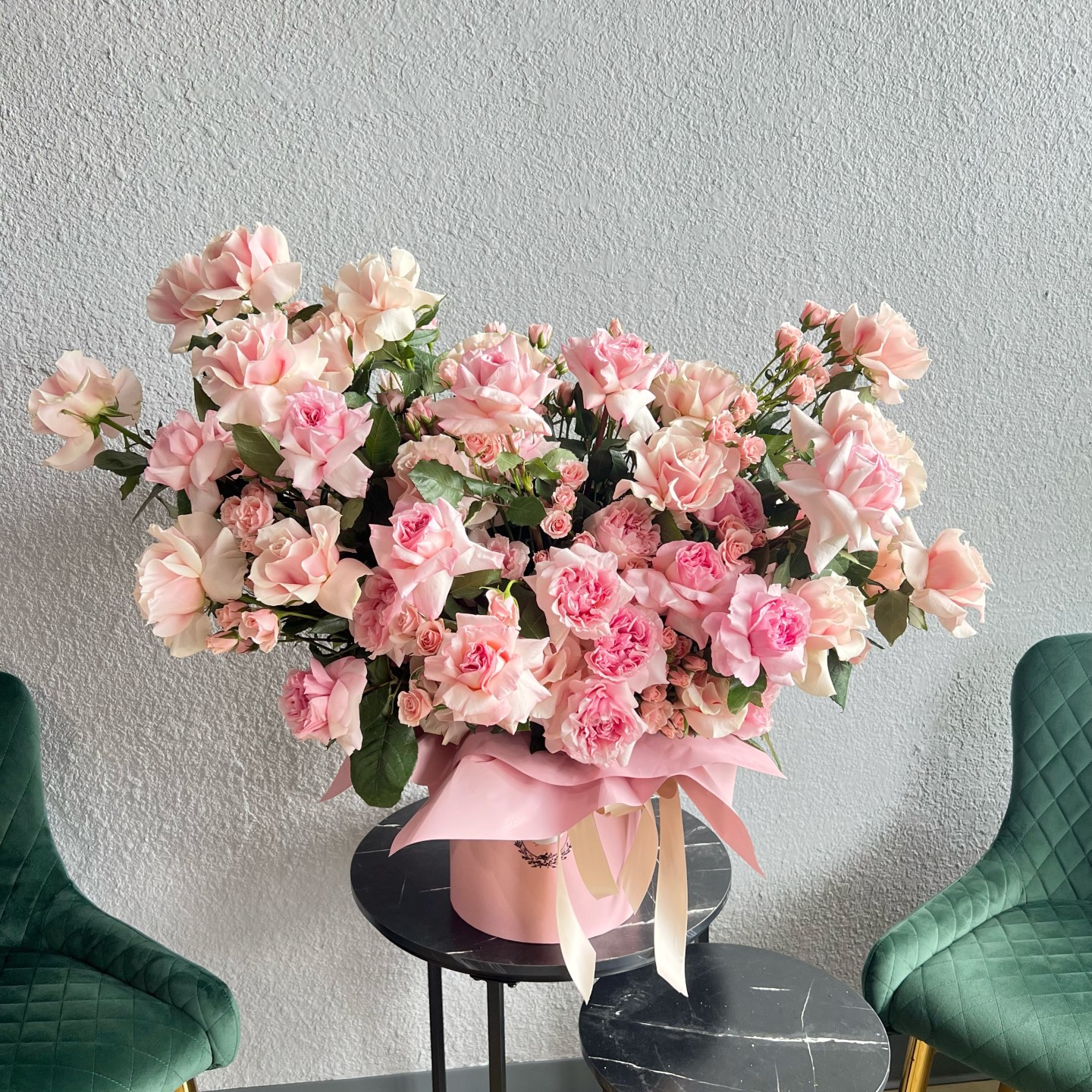 Heaven Fresh Flower Box (Roses, Spray Roses, Garden Roses)