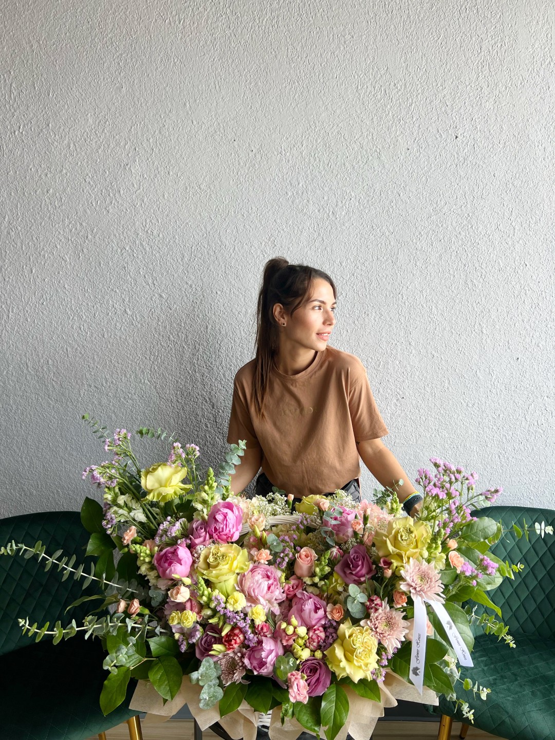 Adelaide Large Fresh Flowers Basket Adelaide Large Fresh Flowers Basket