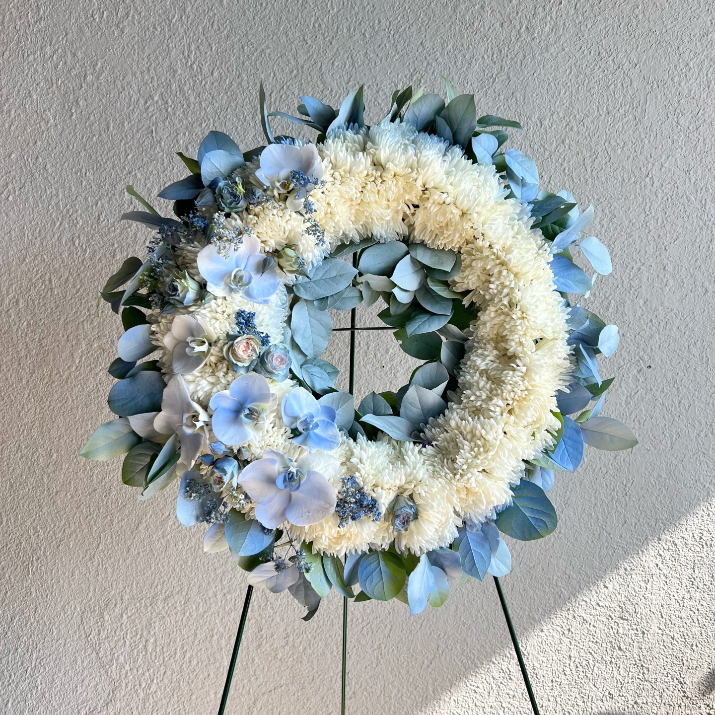 18" Funeral Wreath Blue 18" Funeral Wreath Blue