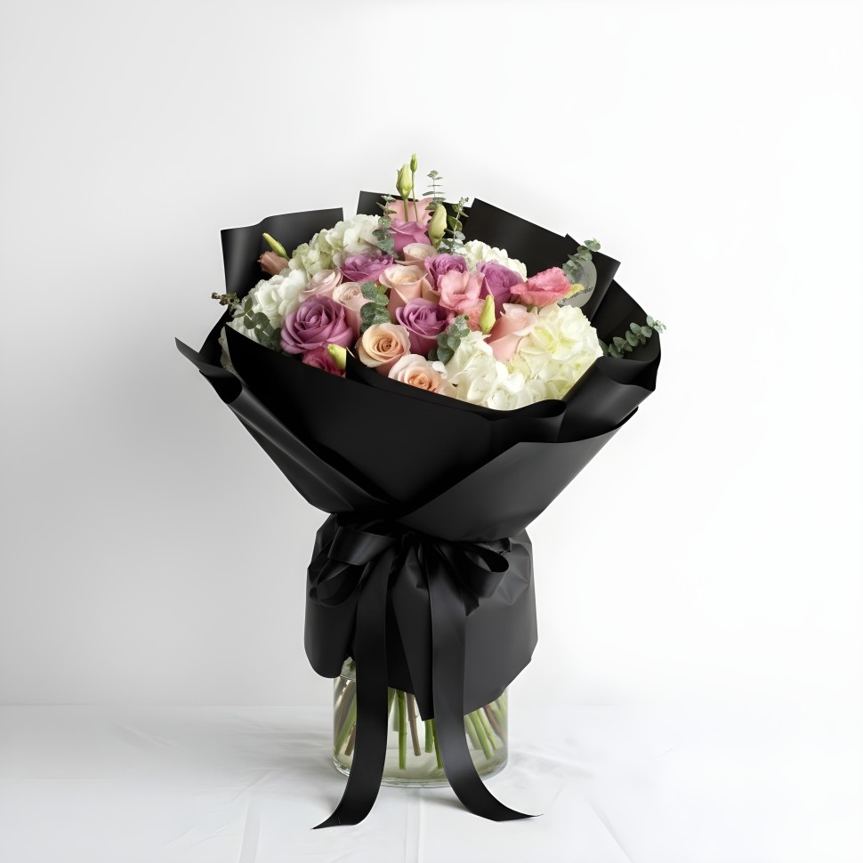 Lisiboom Hand-Tied Bouquet Lisiboom Hand-Tied Bouquet