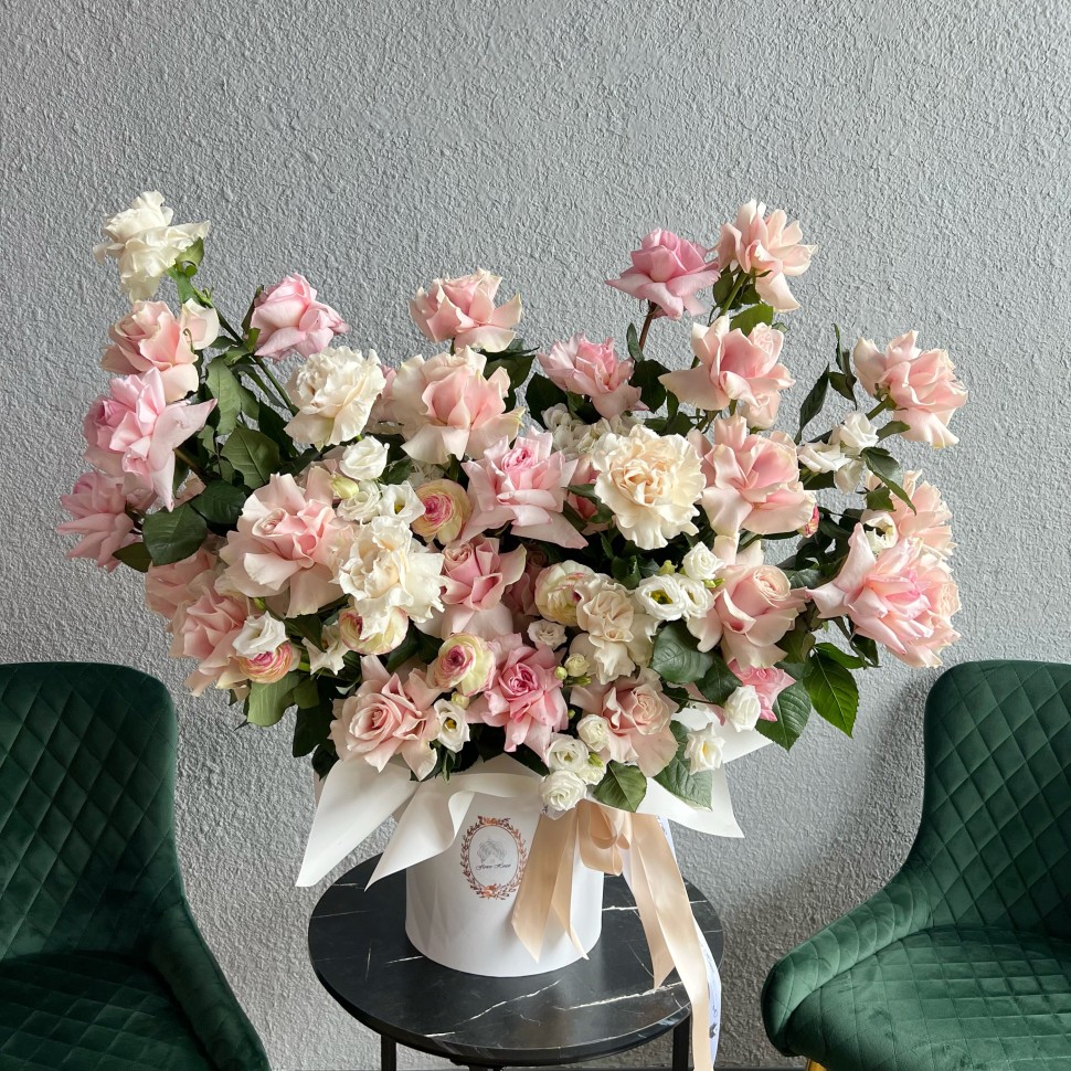 Arielle Fresh Flower Box