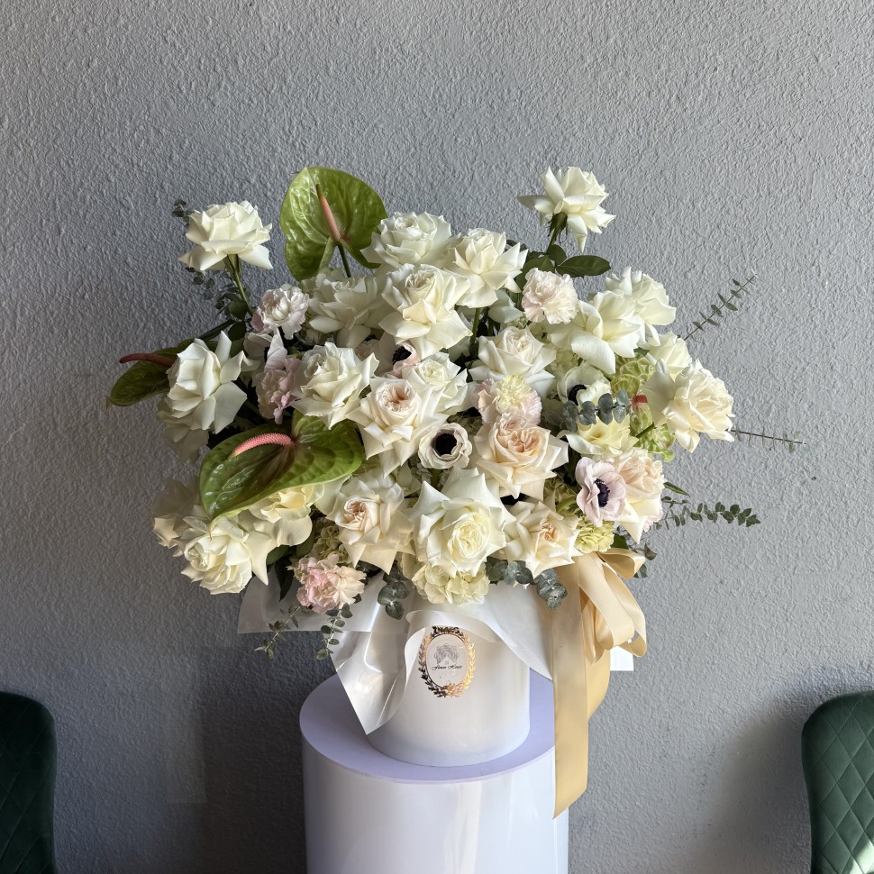 Briello Cloud Fresh Flower Box Briello Cloud Fresh Flower Box