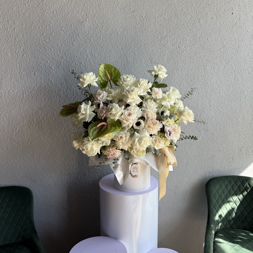 Briello Cloud Fresh Flower Box Briello Cloud Fresh Flower Box
