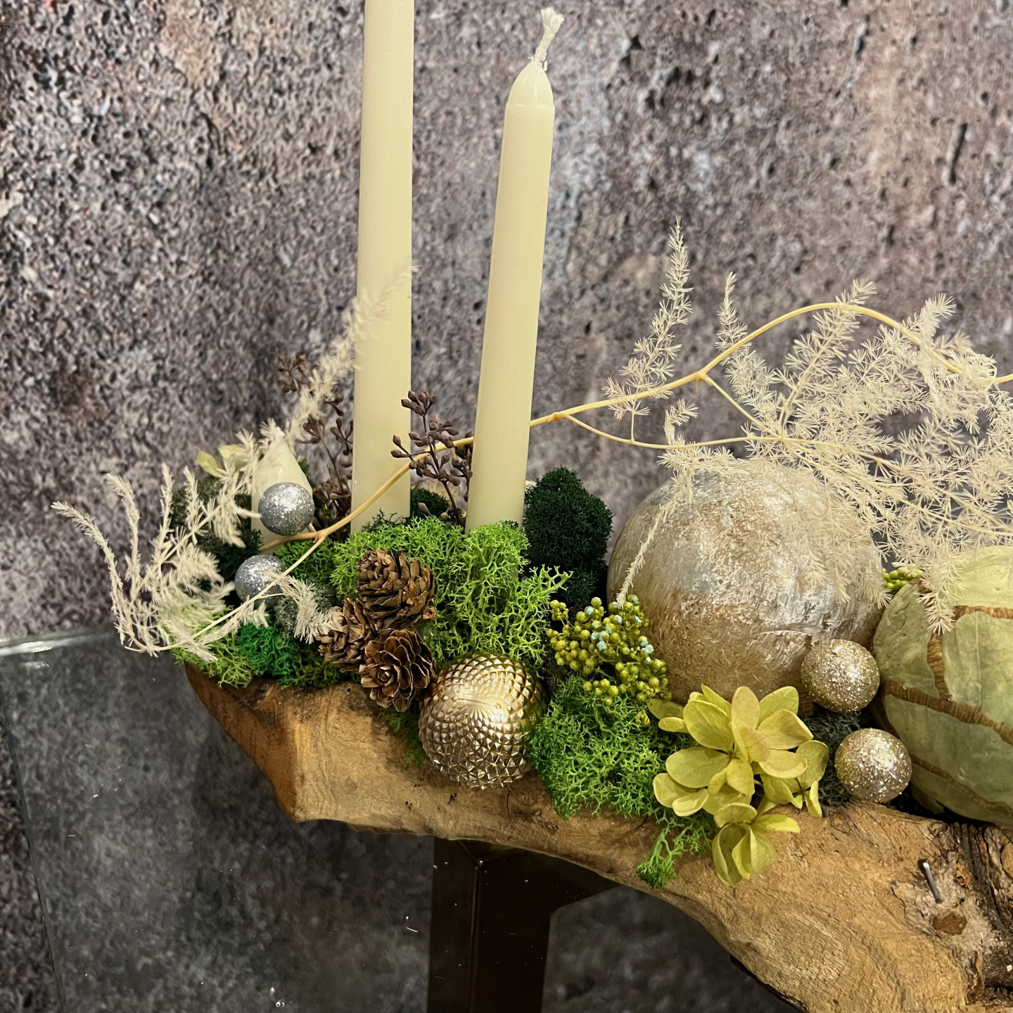 Holiday Table decor with preserved Moss Holiday Table decor with preserved Moss