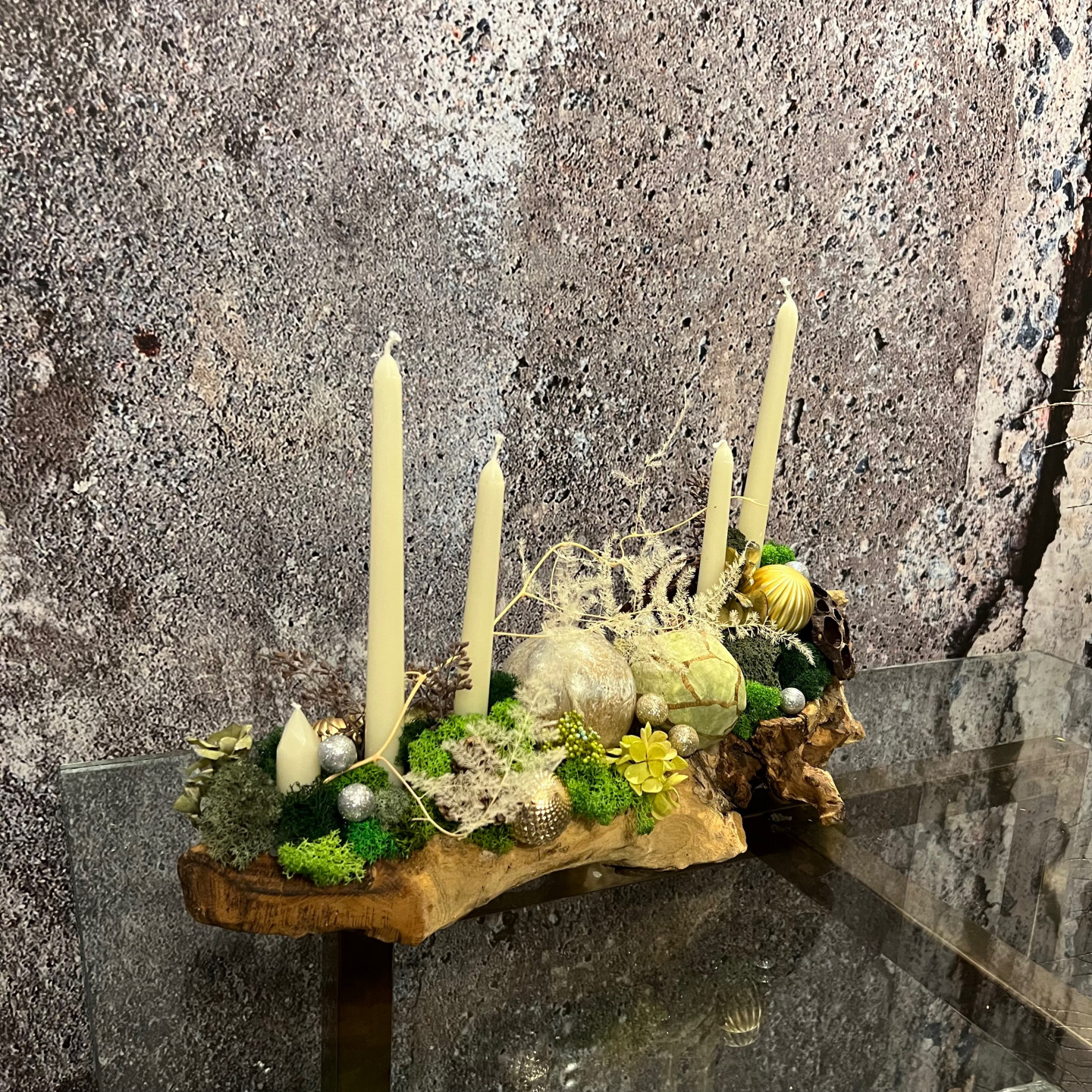 Holiday Table decor with preserved Moss Holiday Table decor with preserved Moss