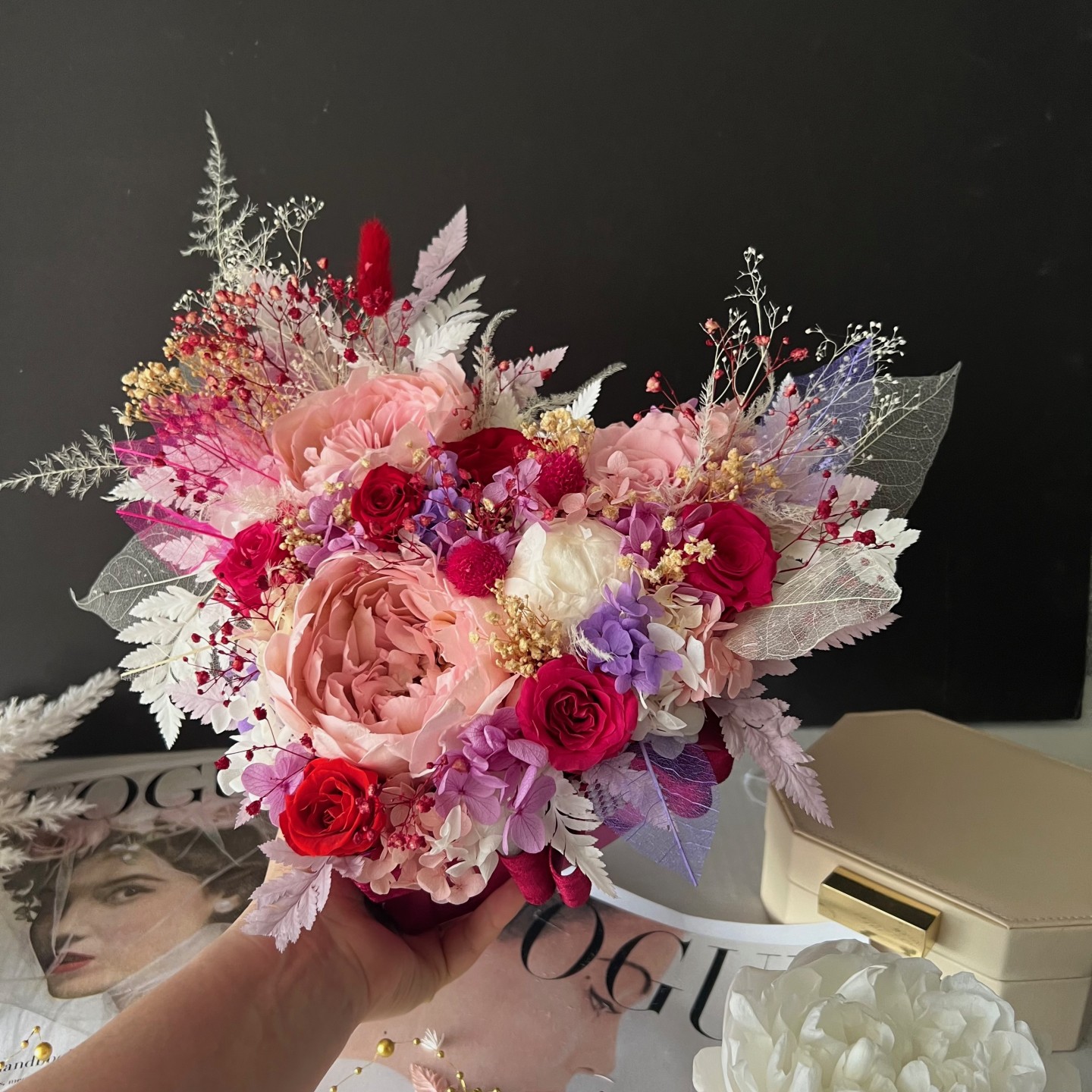 ZARA collection Preserved peonies in heart shaped box