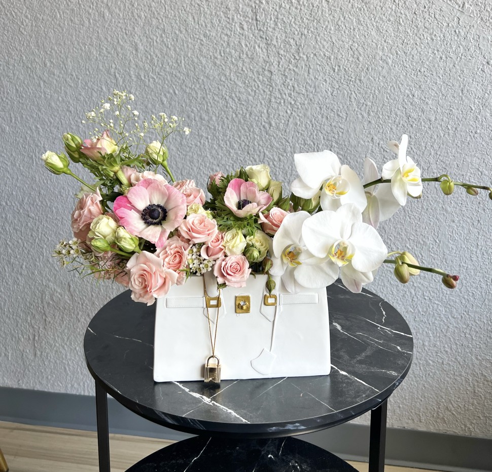 White Bag Fresh Flowers Vase Arrangement