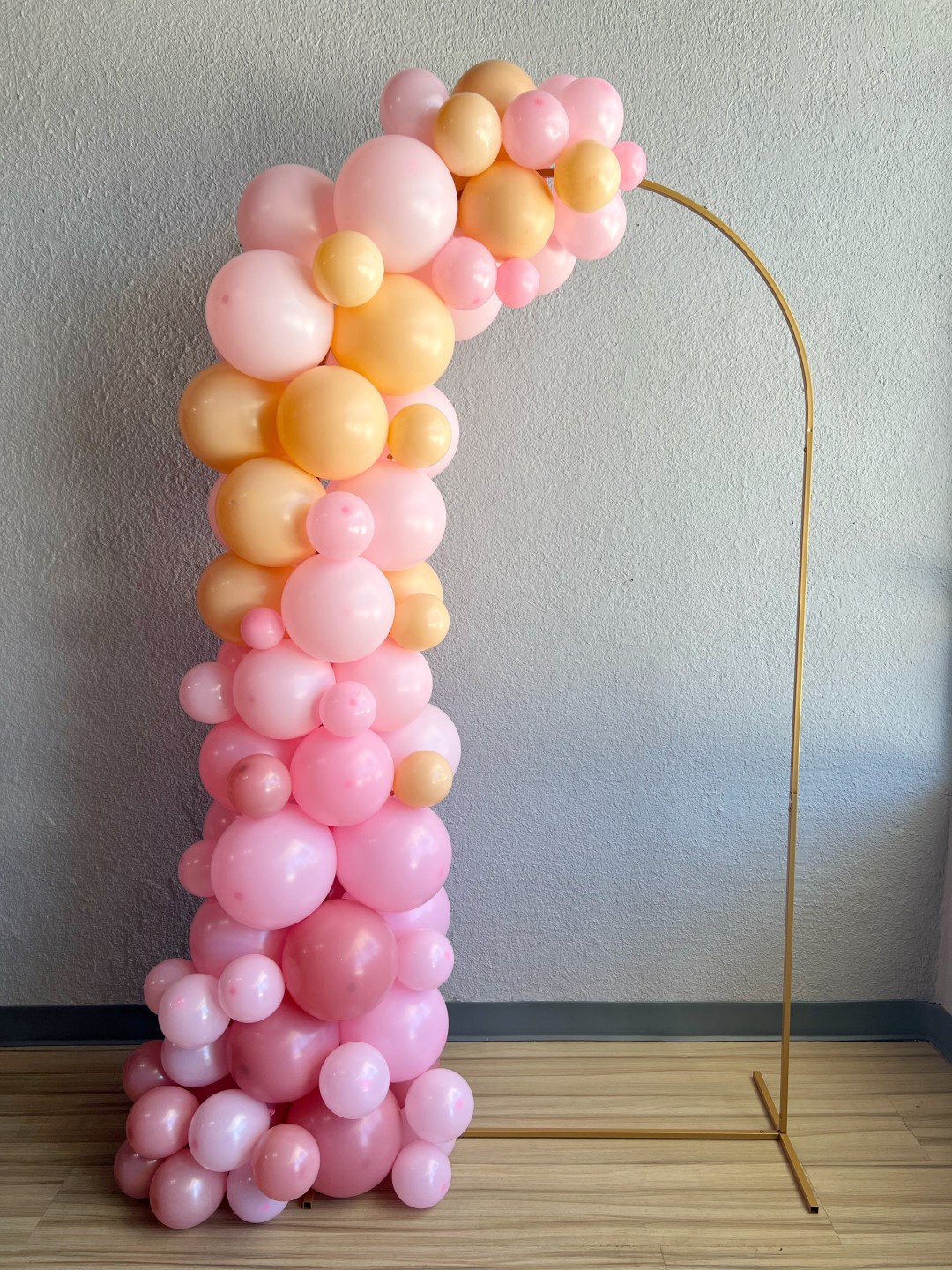 Candy Ballon Semi-Arch Candy Ballon Semi-Arch