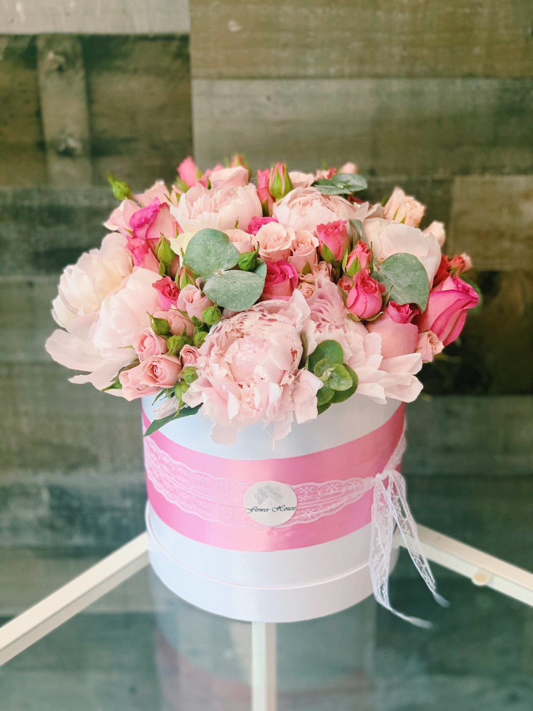 Madeleine Flower Box