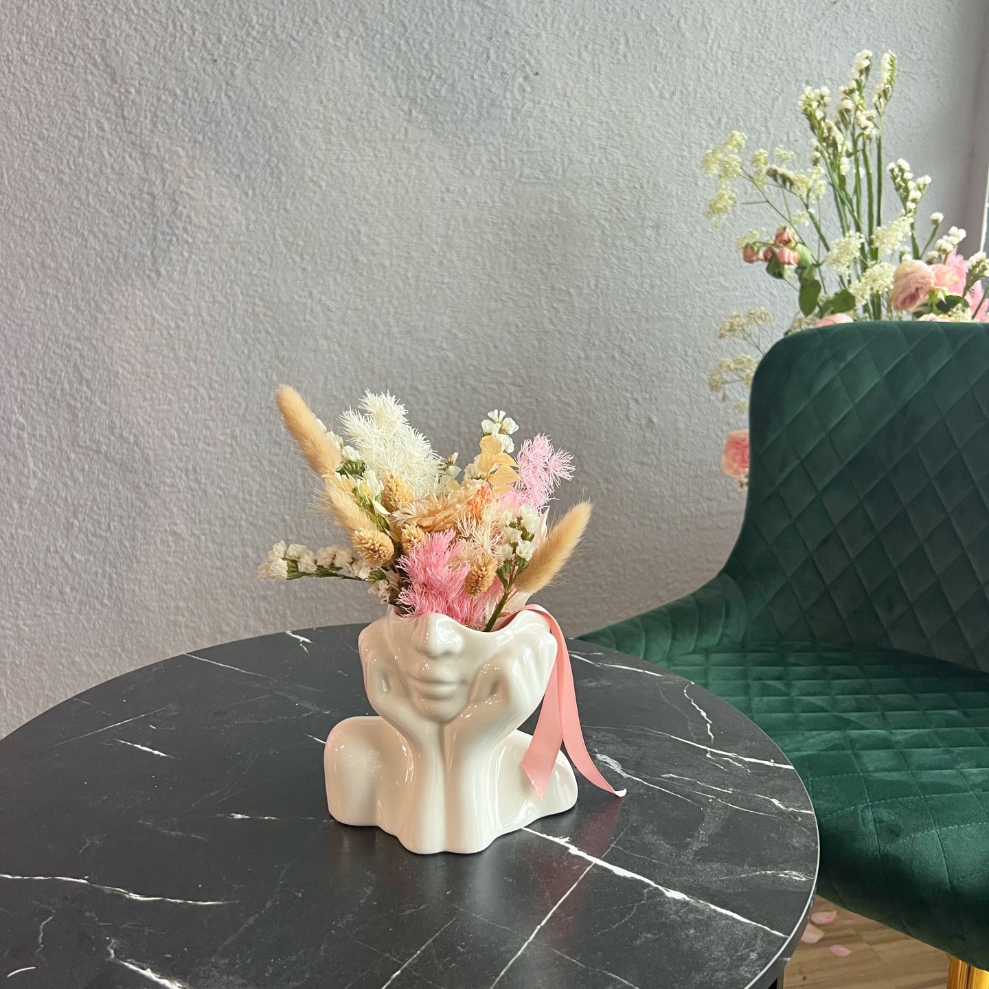 "The Body" Woman Dried Flowers Vase Arrangement "The Body" Woman Dried Flowers Vase Arrangement