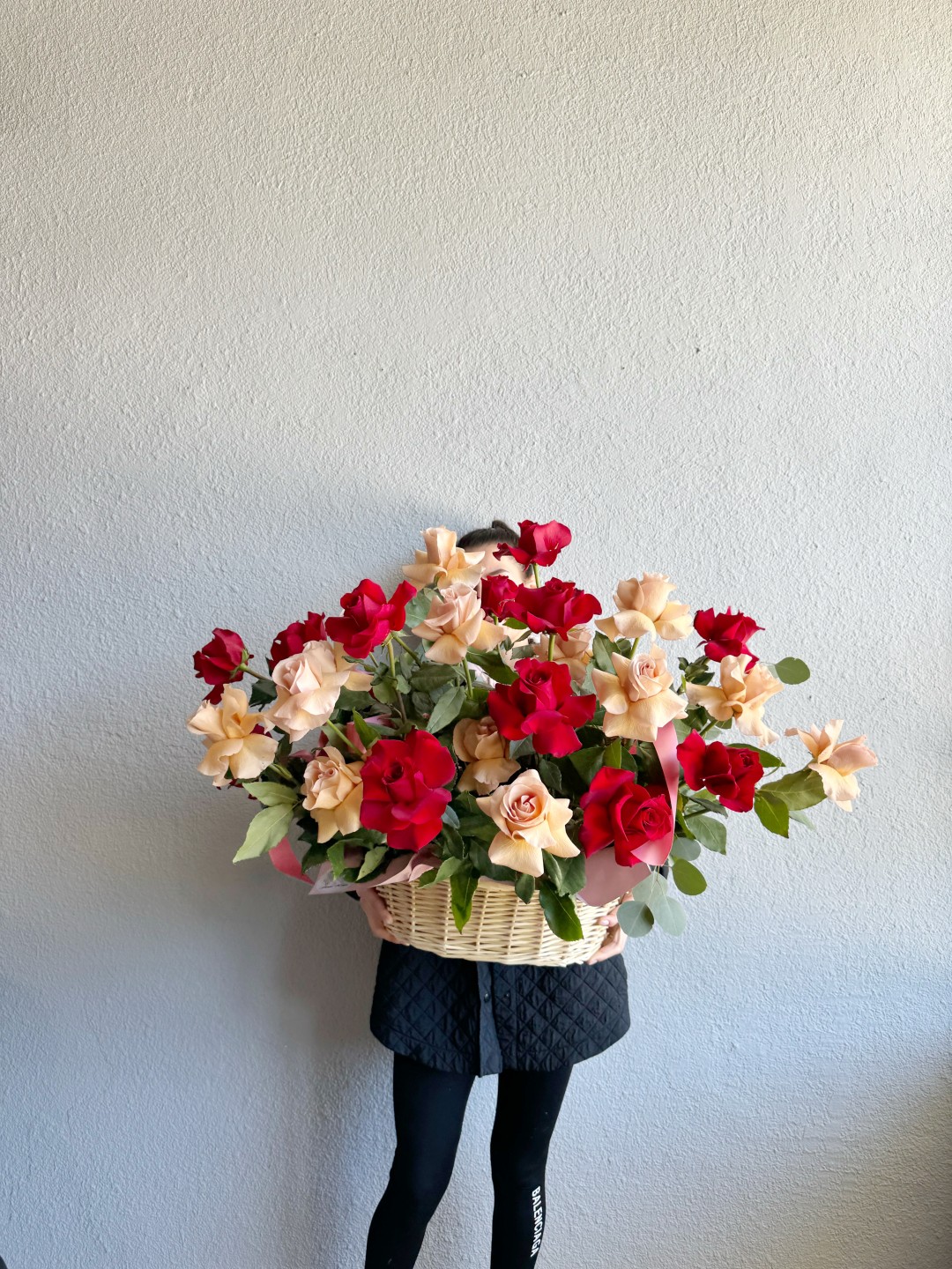 Fresh Roses Cloud Basket