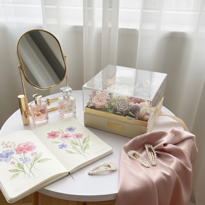Luxury Acrylic box with Preserved Peony and Roses