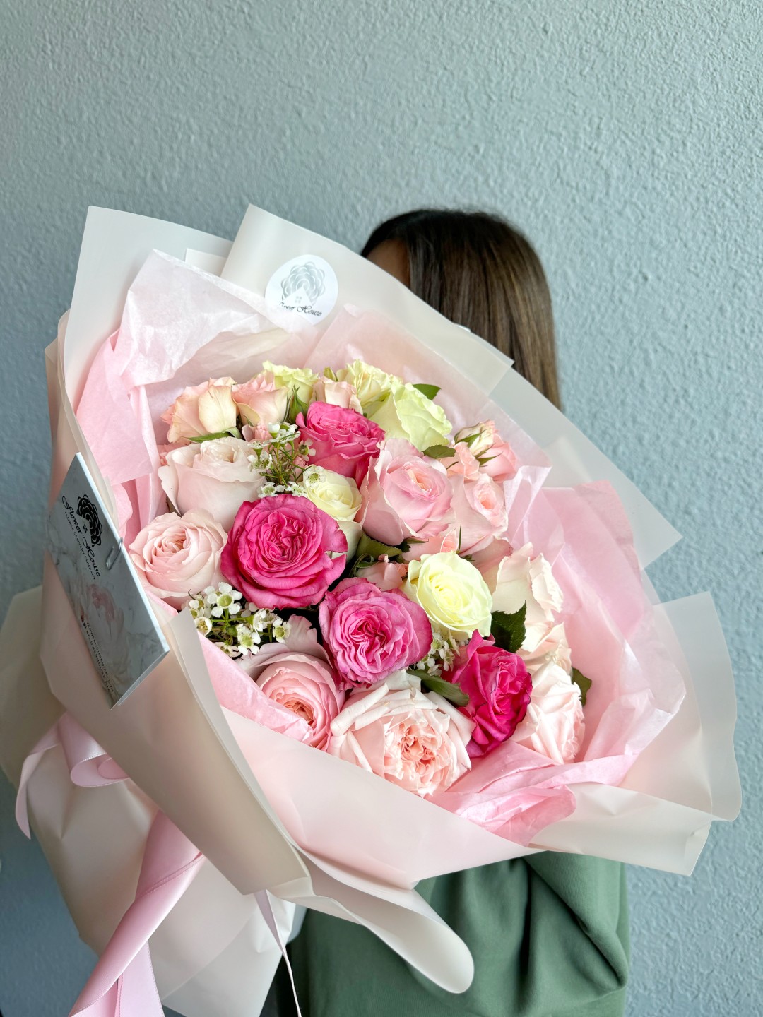 Melina Fresh Hand Tied Flower Bouquet Melina Fresh Hand Tied Flower Bouquet