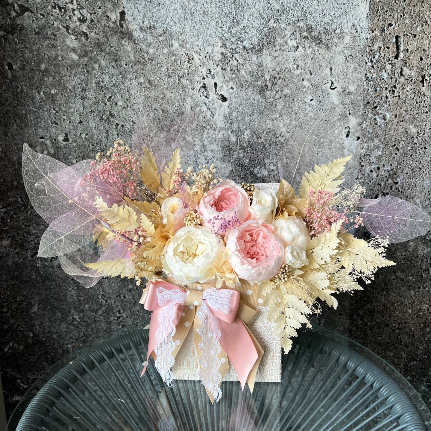 MARY Collection Pink Preserved peonies in square luxury Box MARY Collection Pink Preserved peonies in square luxury Box