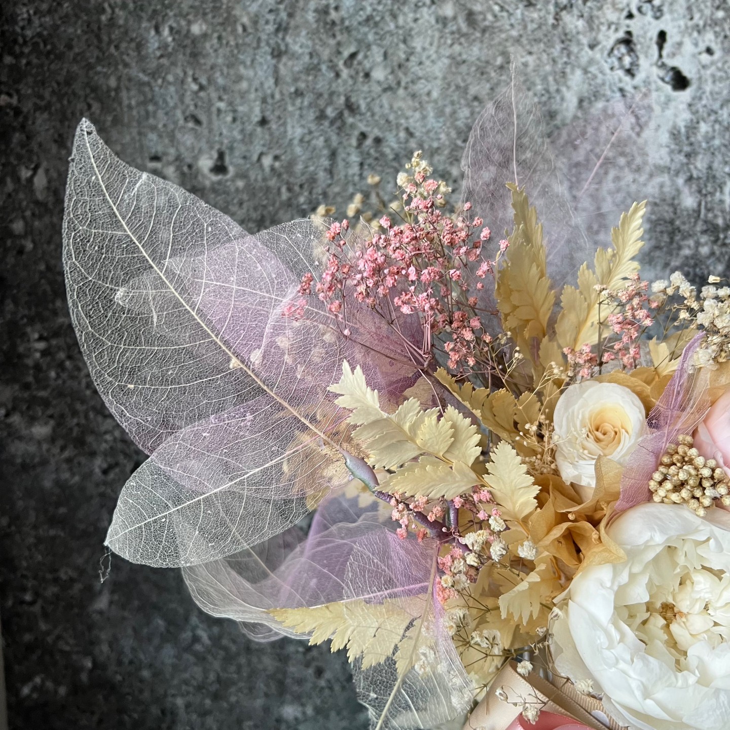 MARY Collection Pink Preserved peonies in square luxury Box MARY Collection Pink Preserved peonies in square luxury Box