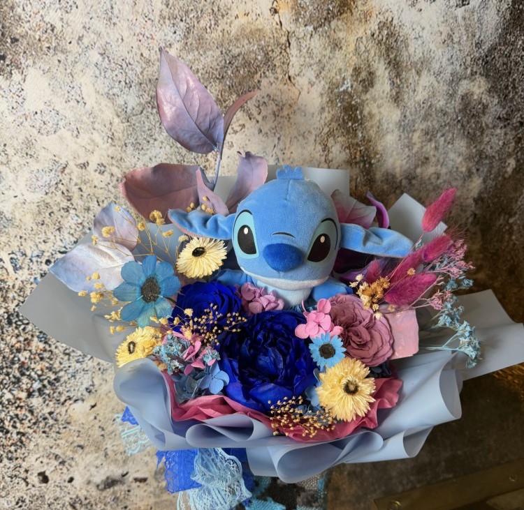Preserved Blue Peony Bouquet With Stitch Plush 
