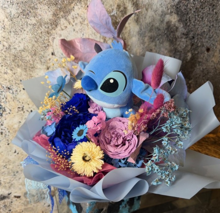 Preserved Blue Peony Bouquet With Stitch Plush 