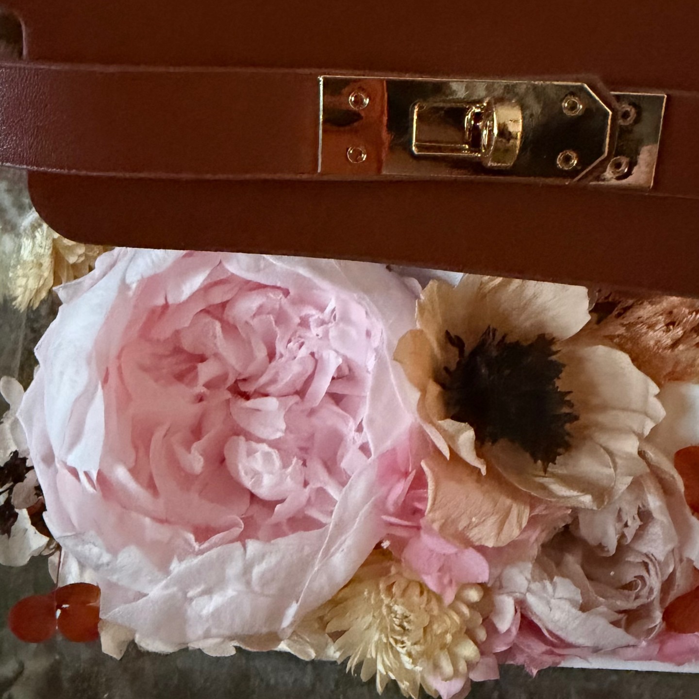 Luxury Acrylic Floral Handbag with Preserved Peony 