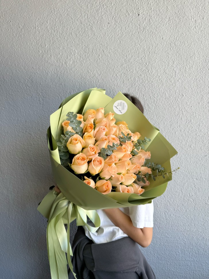 36 Peach Roses Bouquet