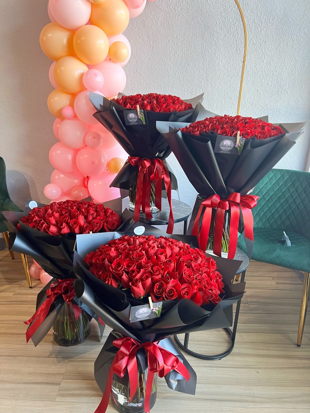 400 Red Roses, Set of 4 Flower Bouquets-100 roses each