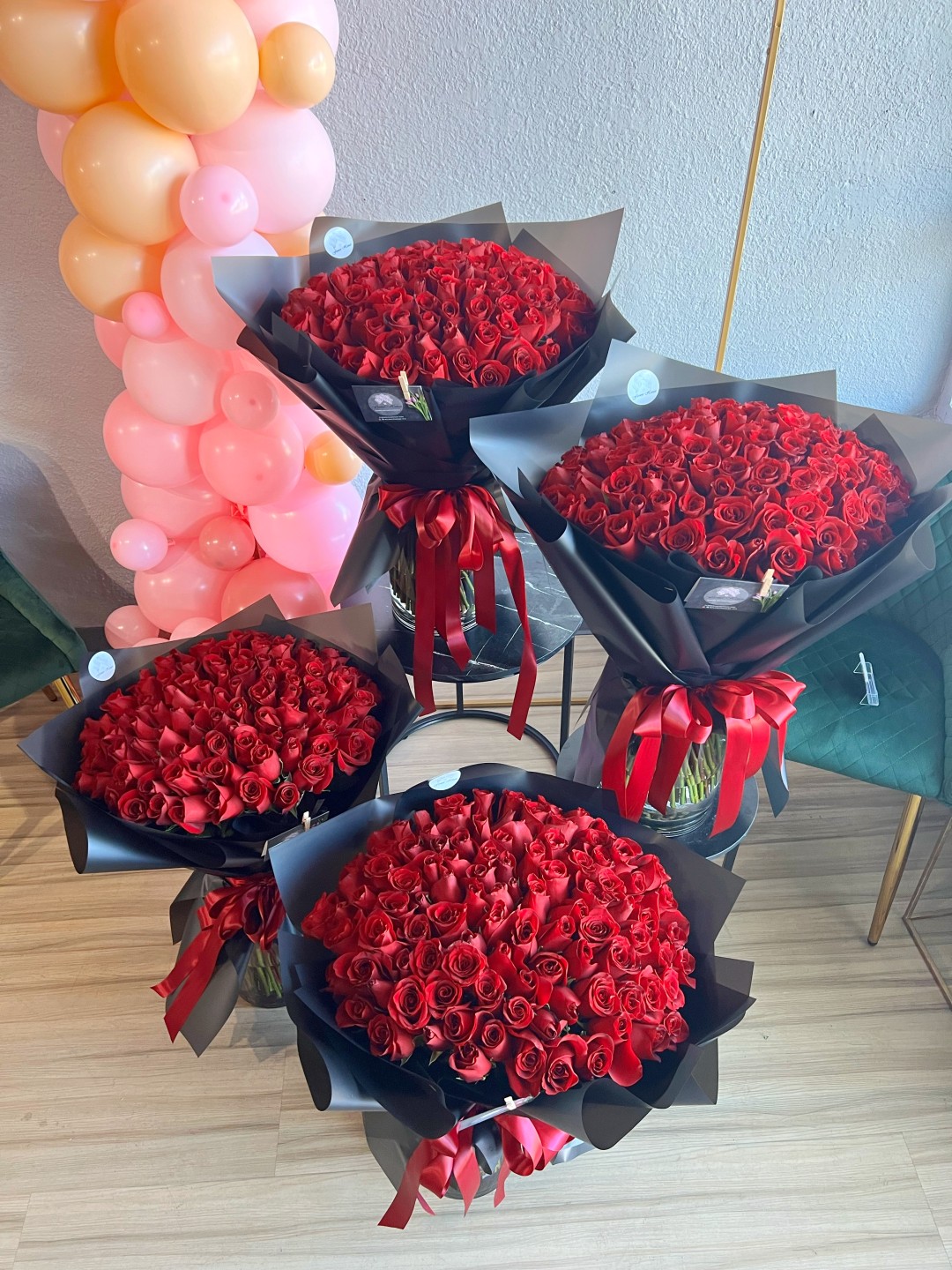 400 Red Roses, Set of 4 Flower Bouquets-100 roses each
