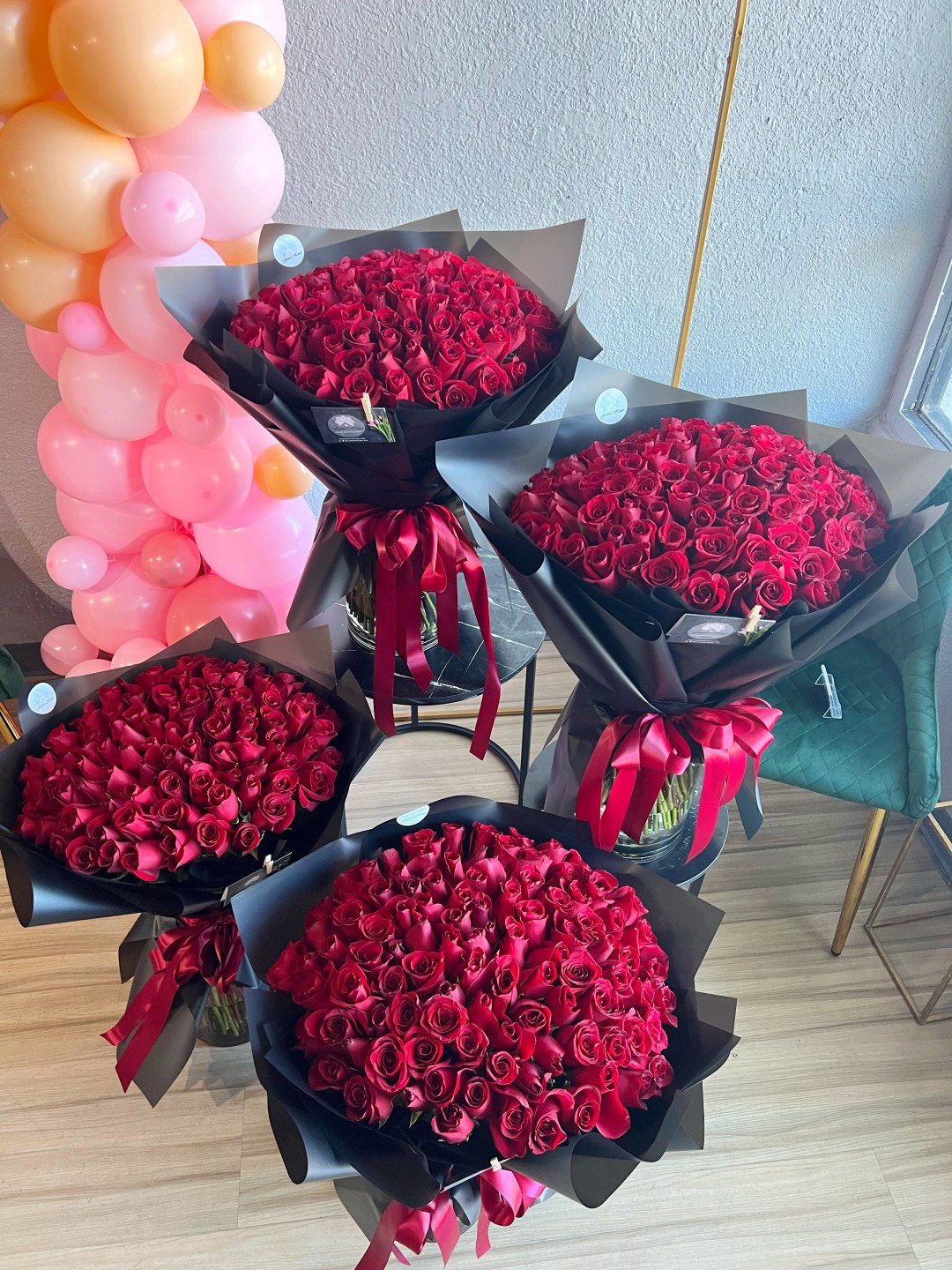 400 Red Roses, Set of 4 Flower Bouquets-100 roses each