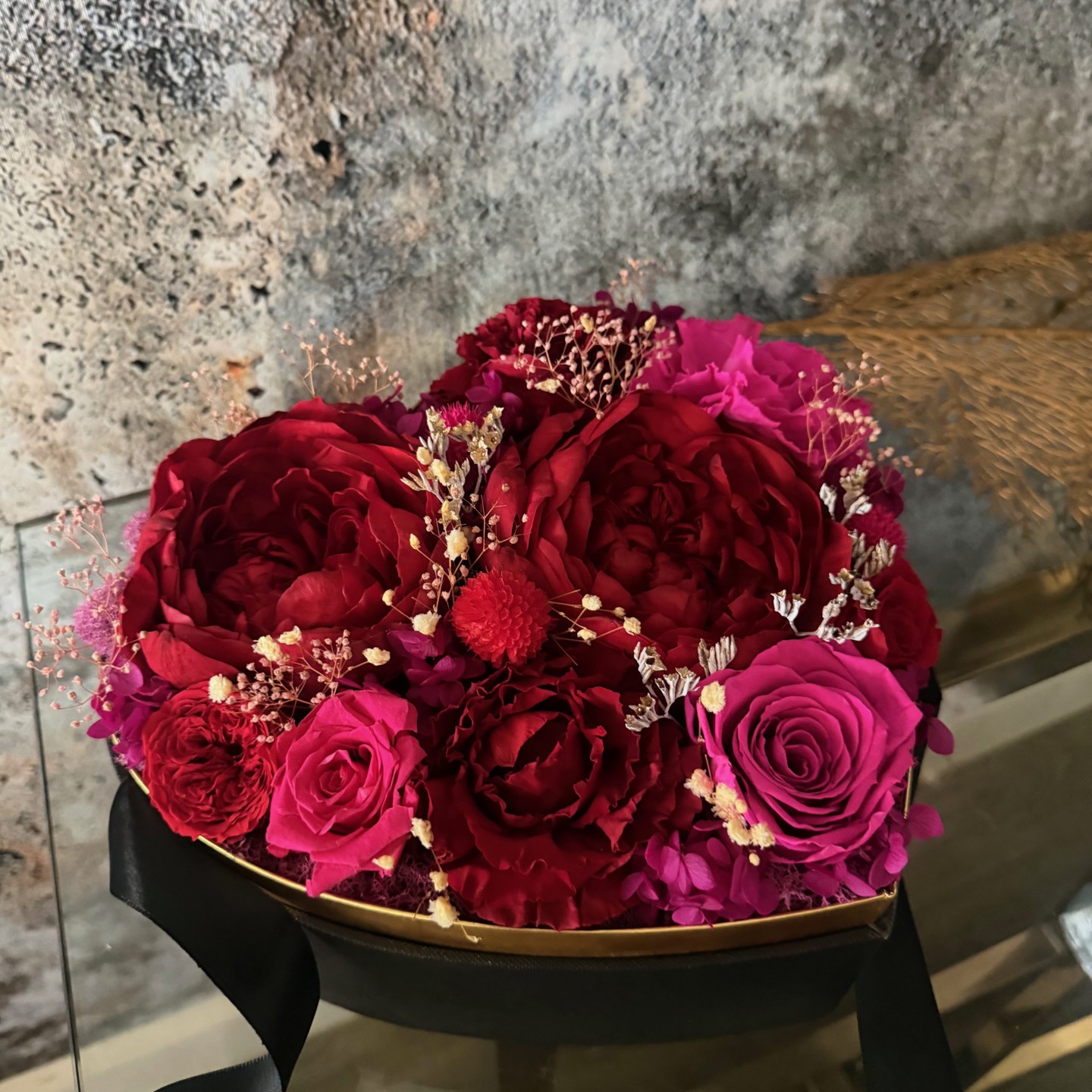 Preserved Peony Heart in Black Box | Red&Magenta Preserved Peony Heart in Black Box | Red&Magenta